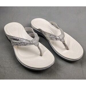 Crocs Capri Silver Snake Print Sandals Size 7 Flip Flop Thong Double Strap